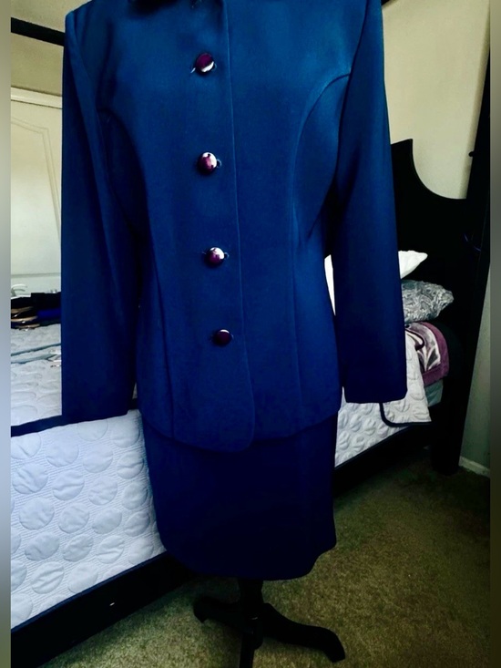 Amanda Smith Jackets & Blazers - Amanda Smith Dark Navy Tailored Blazer and Skirt Set